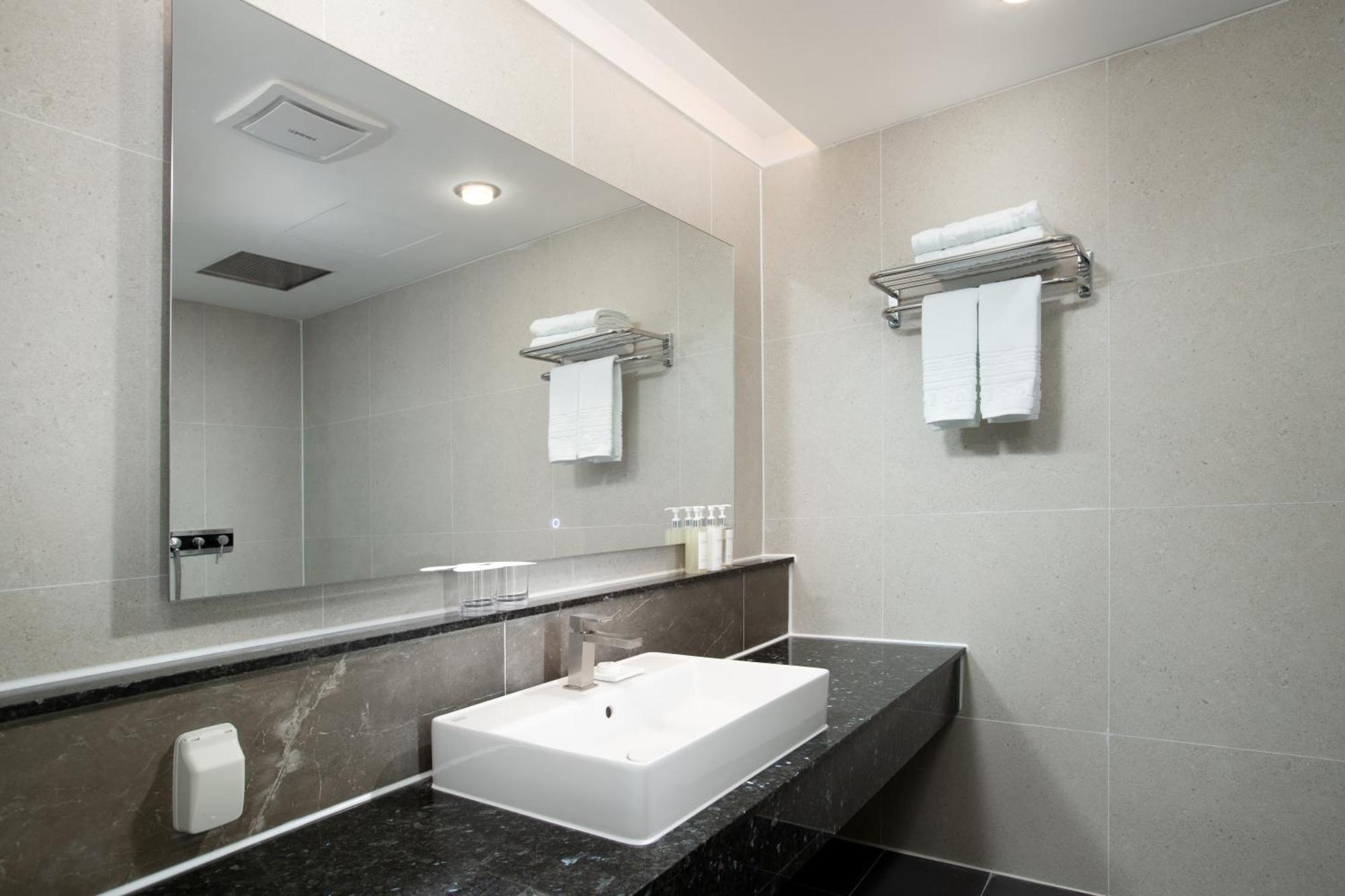 Hotel Solaire 保宁市 外观 照片