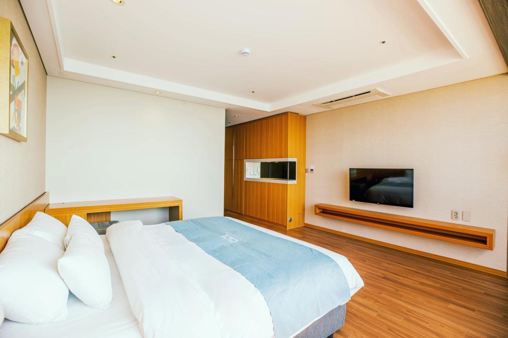 Hotel Solaire 保宁市 外观 照片