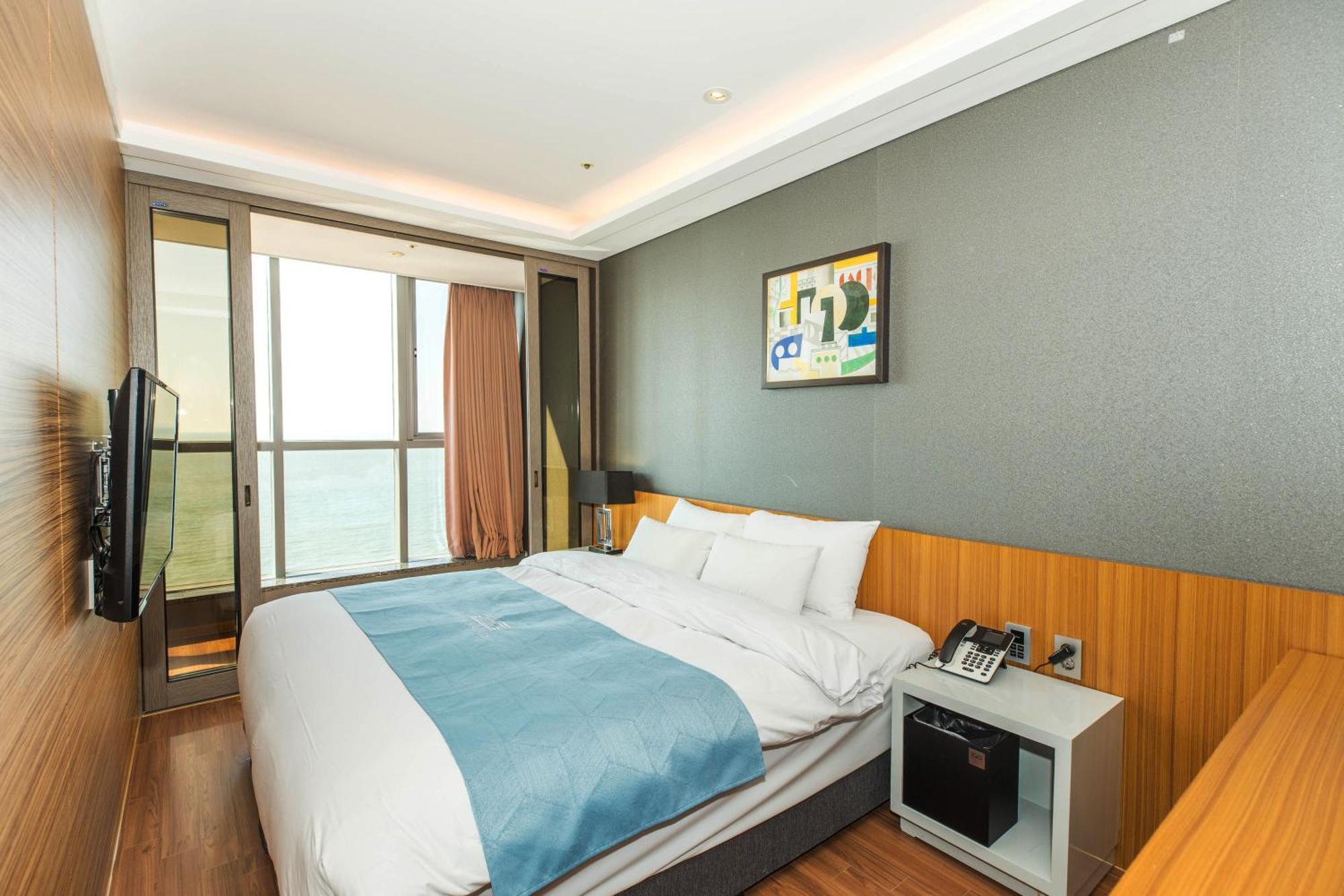 Hotel Solaire 保宁市 外观 照片