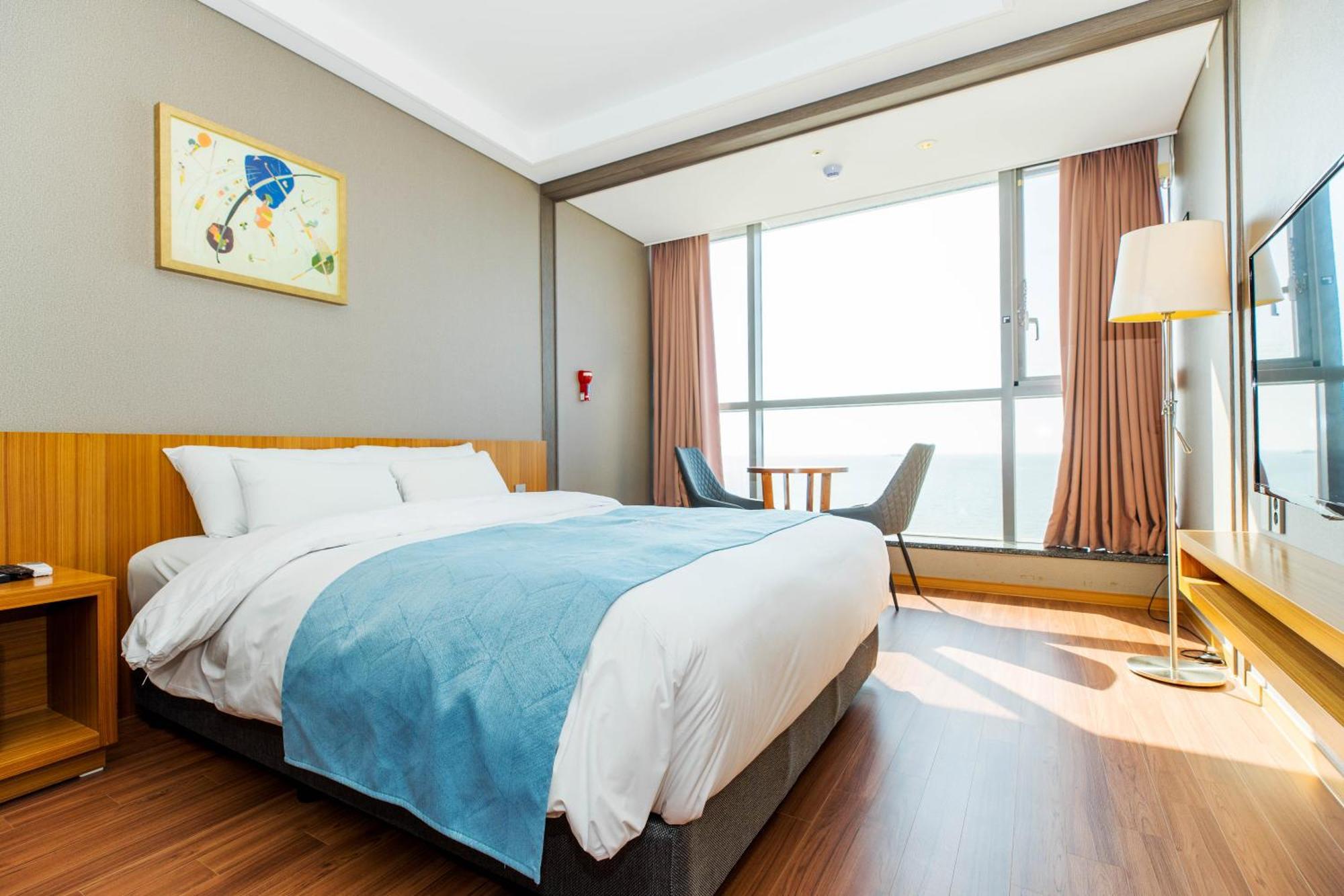 Hotel Solaire 保宁市 外观 照片