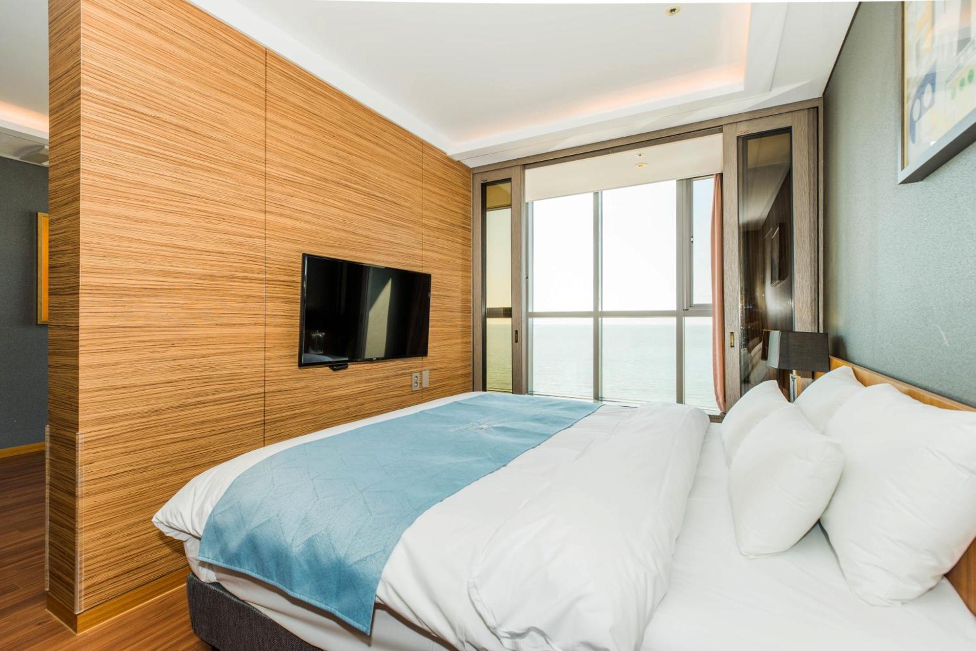 Hotel Solaire 保宁市 外观 照片